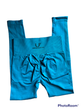Load image into Gallery viewer, Nothing but booty leggings